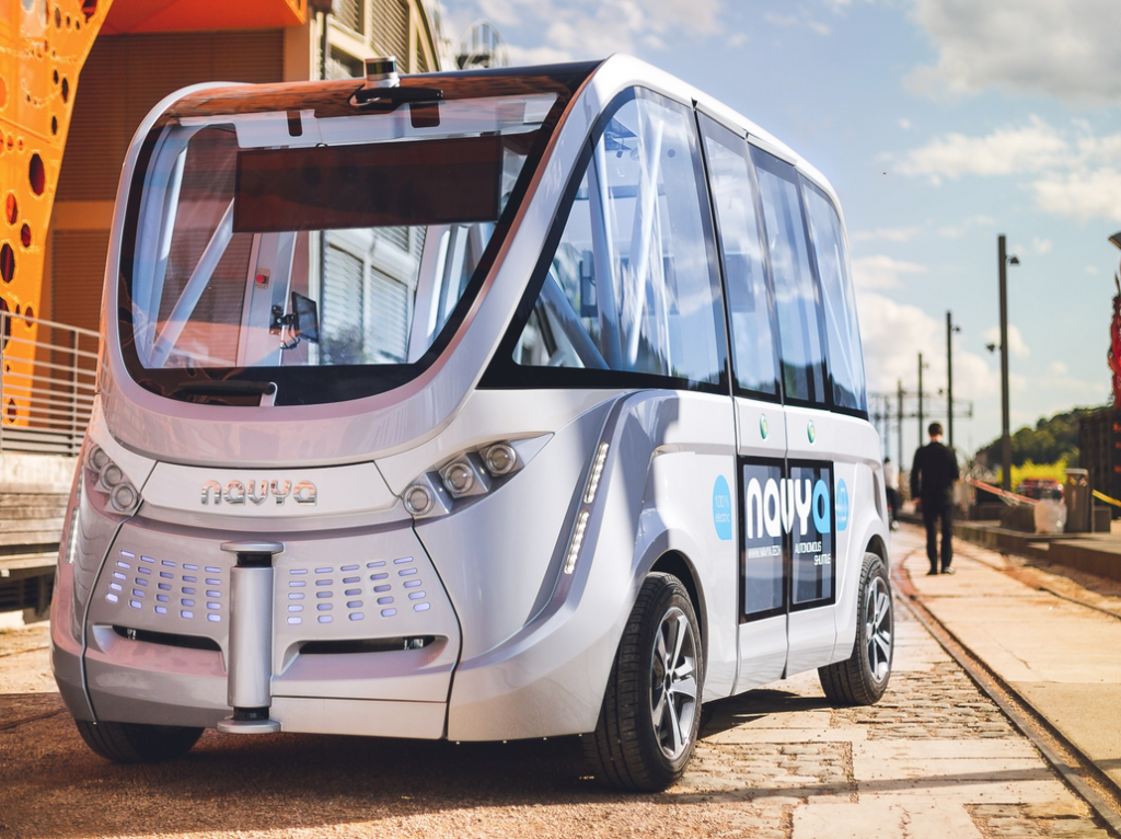 First Fully Autonomous, Driverless Public Transport Travels 28 MPH