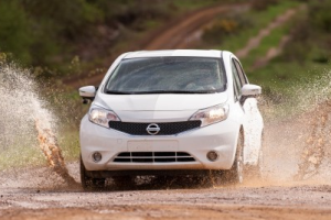 All-Electric Nissan LEAF with Nano-Paint Technology Cleans Itself. Really.