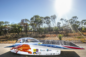 Super Light Carbon Fabric Helps Cars Win World Solar Challenge