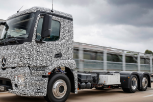 First Fully Electric Truck for HD Distribution from Mercedes-Benz